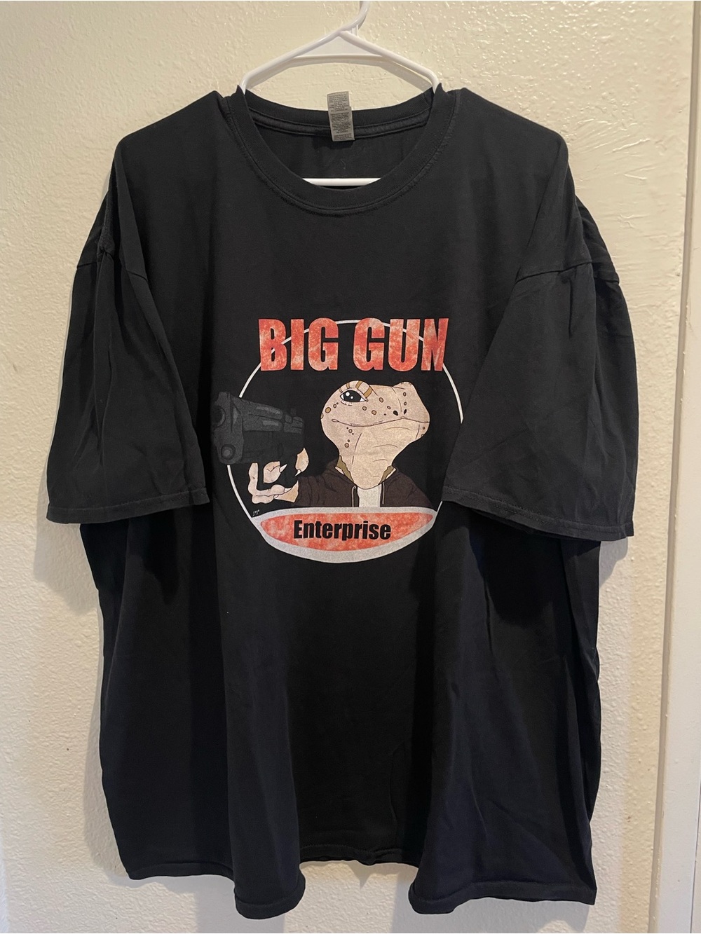 Gildan Big Gun Enterprises Henderson NV Gecko Parody Graphic Tee Men’s 3XL